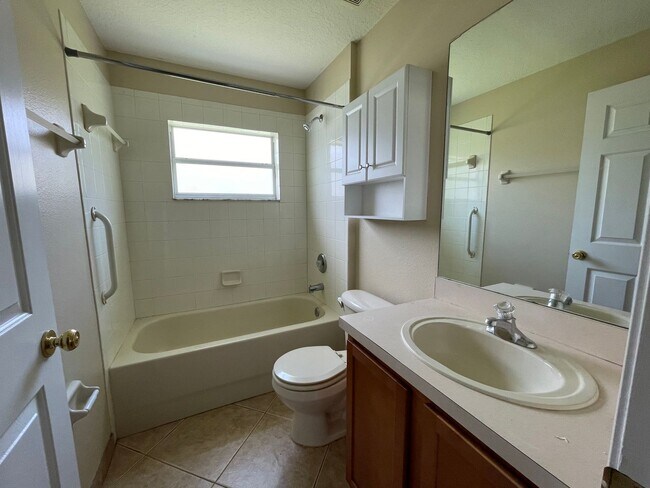 Foto del edificio - Plant City-Trapnell Ridge Community 4 Bedroom Home