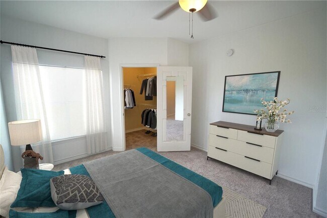 Foto del edificio - 4304 Bayside Village Dr
