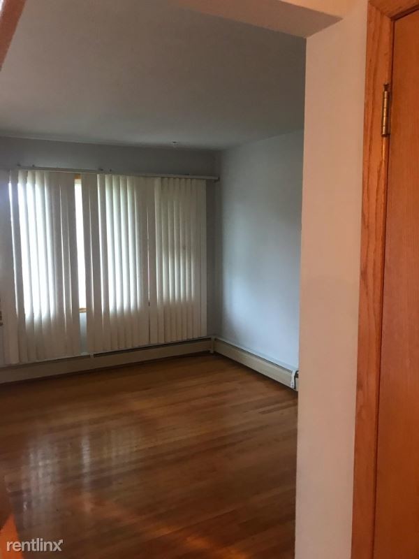 Building Photo - 21 N King Arthur Ct