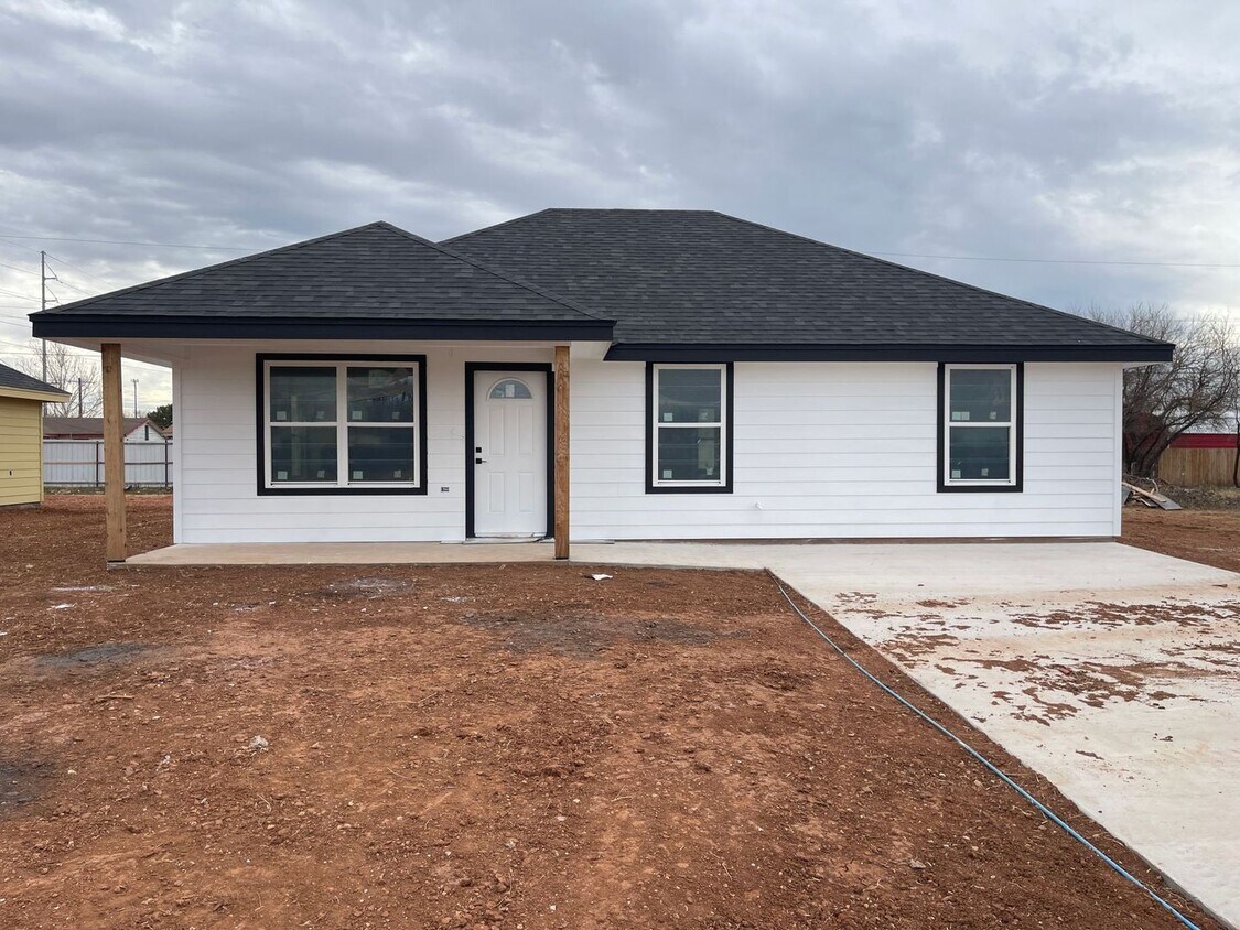 New Build w/ Three Bedrooms House Rental in Abilene, TX