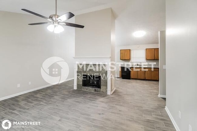 Building Photo - 6820 Summit View Dr, Flowery Branch, GA 30...