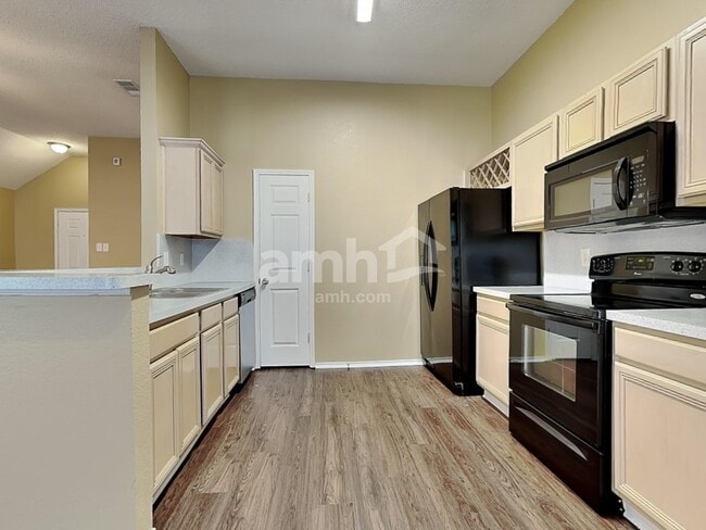 Foto del edificio - 201 Parkway Ct