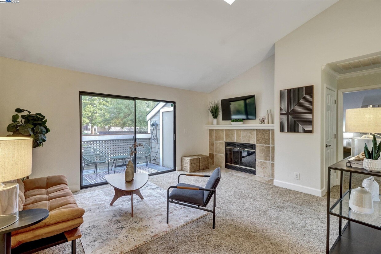 Foto principal - 130 Eastridge Dr
