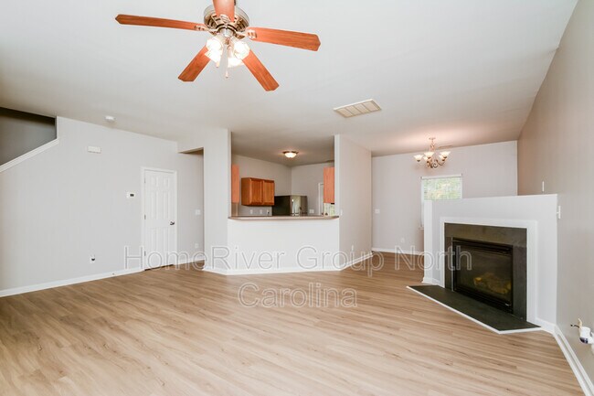 2870 Filbert St photo'