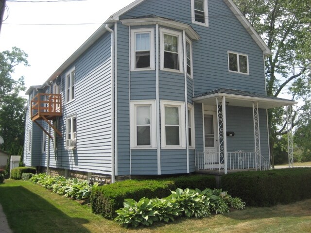 Building Photo - 21 Legion Pky