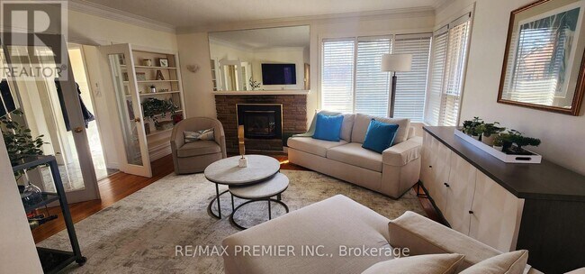 Photo du bâtiment - 11 Northolt Ct