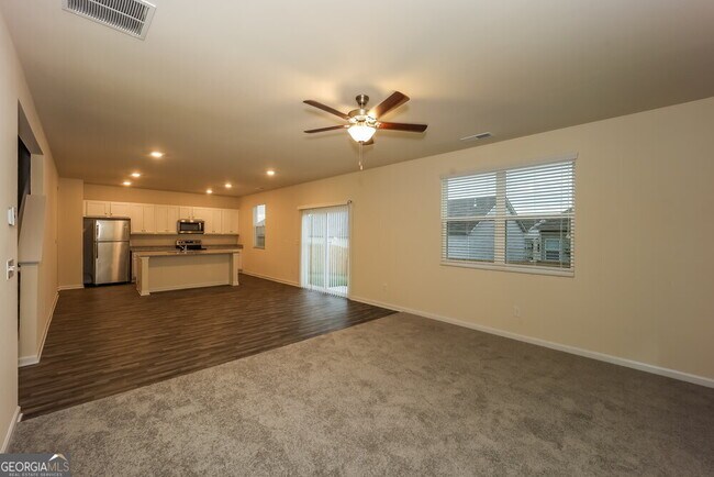 Building Photo - 372 Hamilton Pointe Dr
