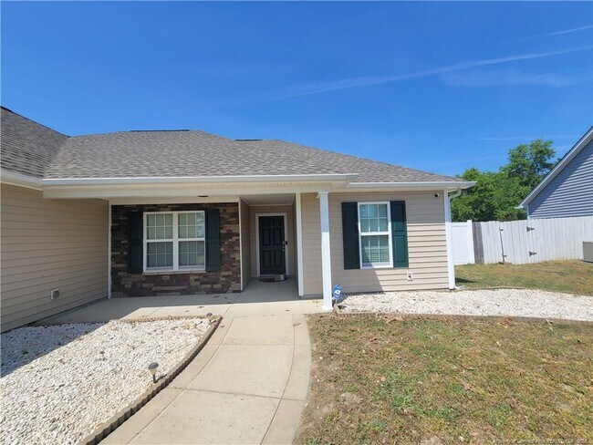 Building Photo - 3608 Crosswinds Dr