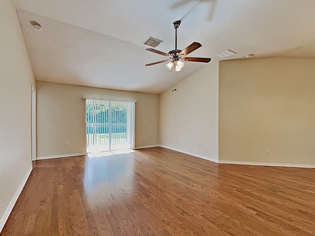Building Photo - 12929 White Bluff Rd