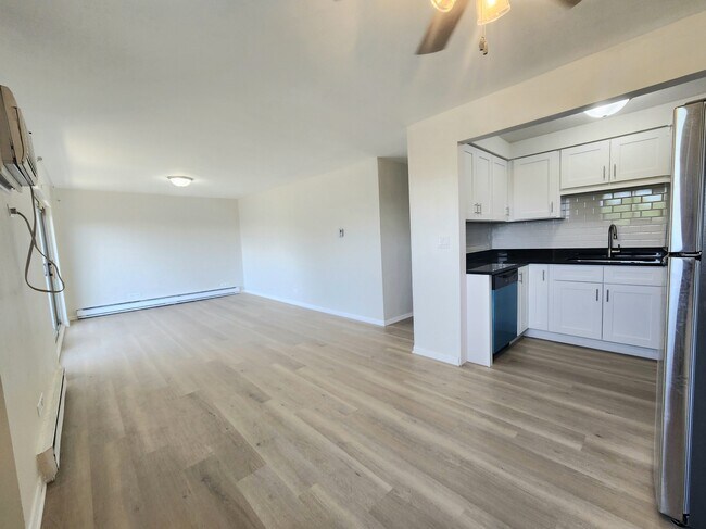 Foto del edificio - 7432 Washington St
