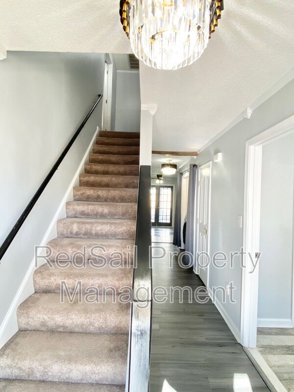 Foto del edificio - 851 Weston Ct