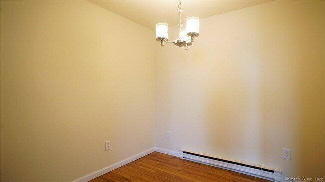 Foto del edificio - 24 Ferris Ave