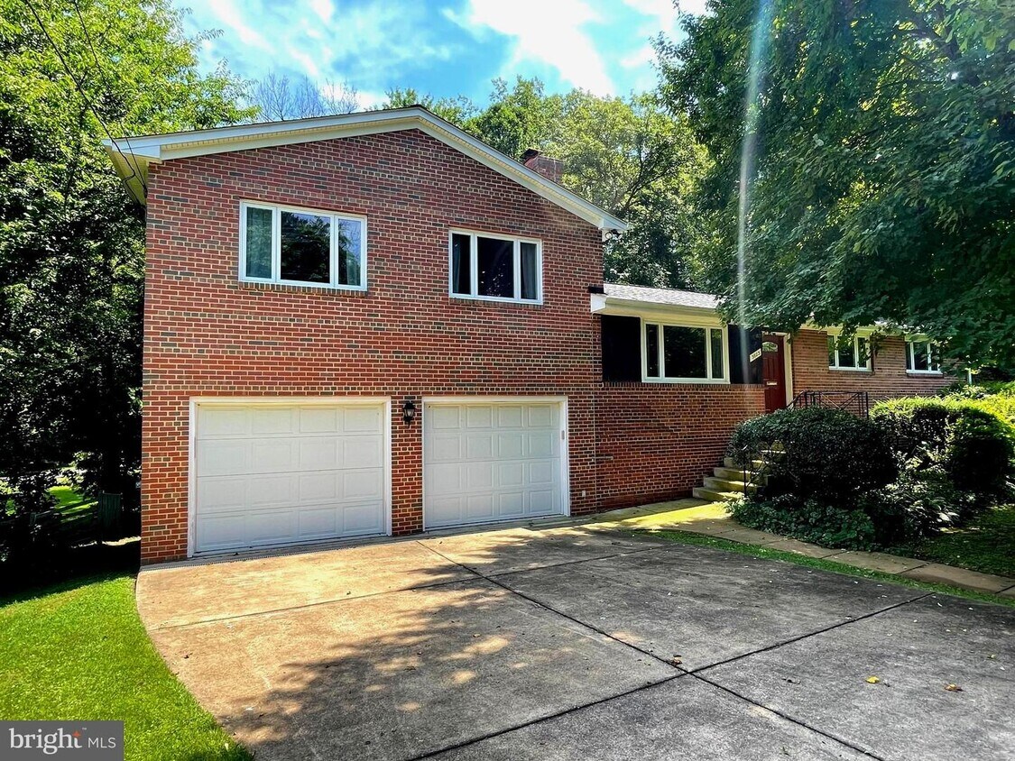 3603 Rose Ln, Annandale, VA 22003 House Rental in Annandale, VA