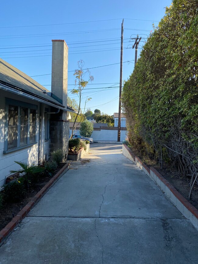 Foto del edificio - 511 E Maple Ave
