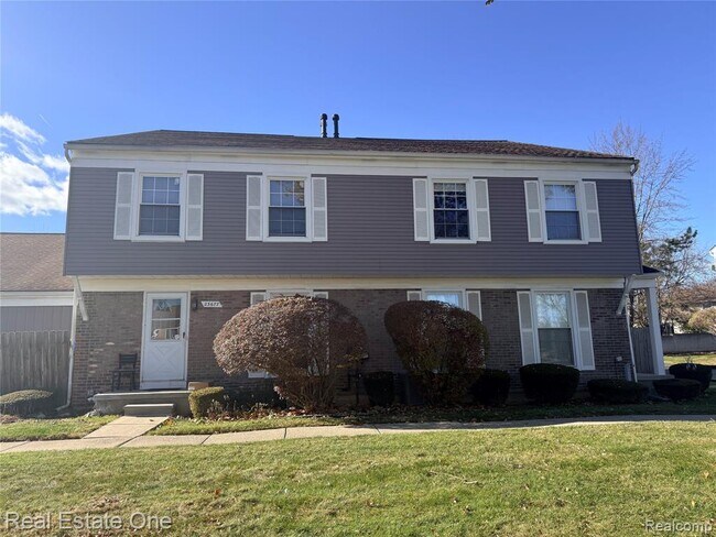 Foto del edificio - 23677 Stonehenge Blvd