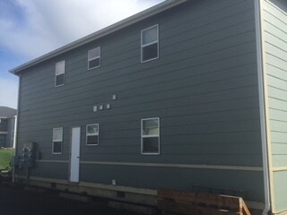 Foto del edificio - 2045 SE Azalea Ave
