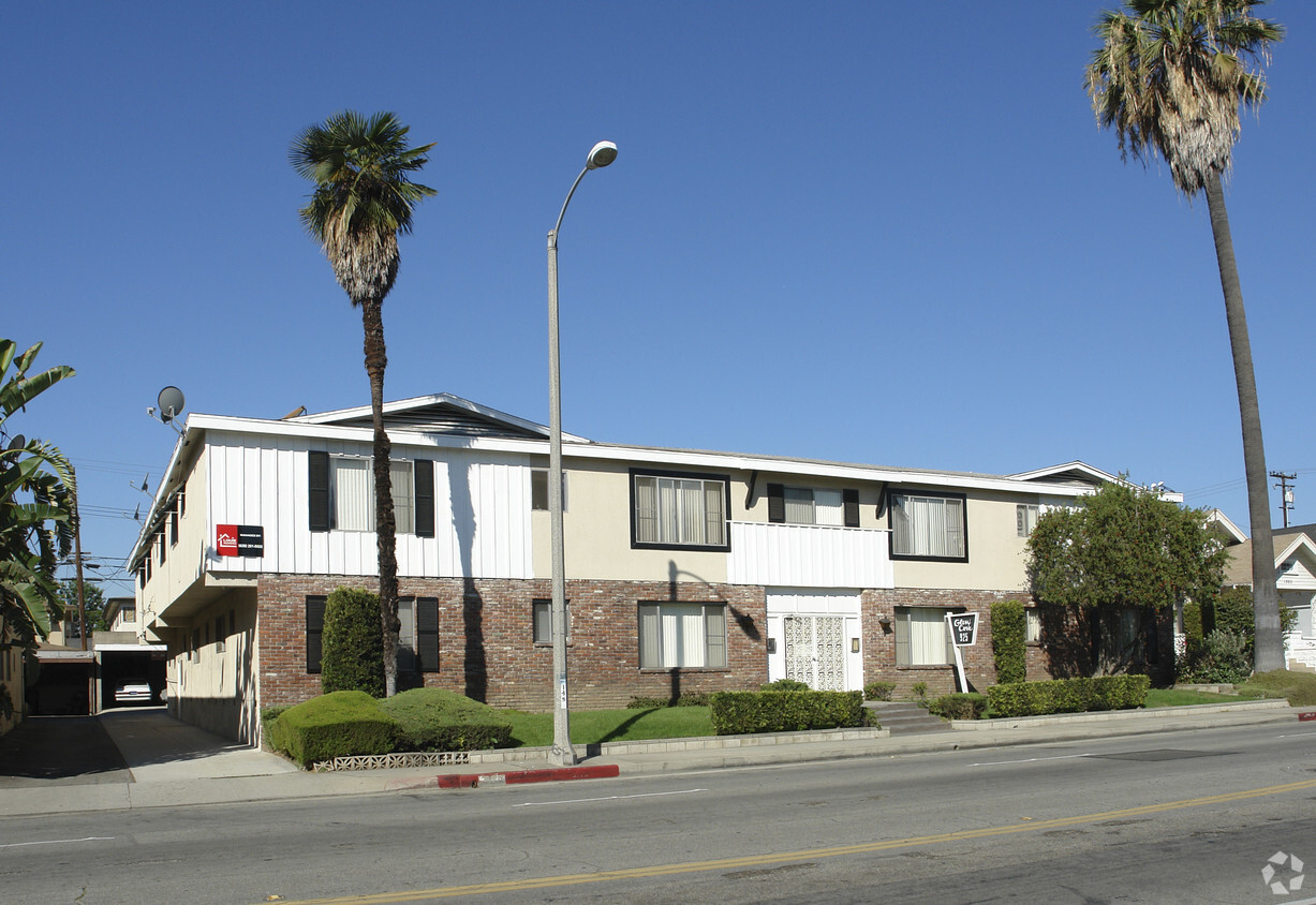 Foto principal - 925 N Garfield Ave