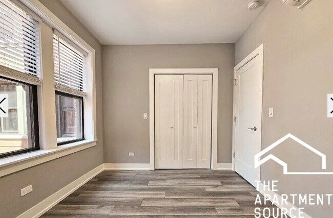 Building Photo - 3939 N Janssen Ave