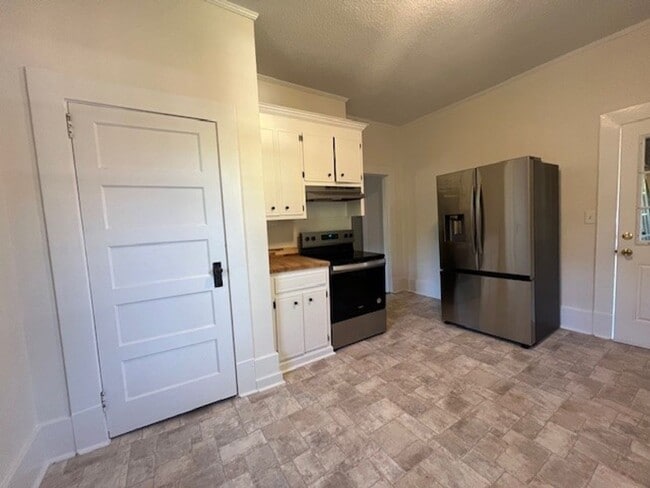 Foto del edificio - 3 Bedroom, 1 Bath Home