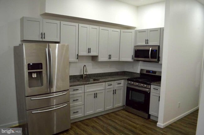 Building Photo - 1339 W Lafayette Ave
