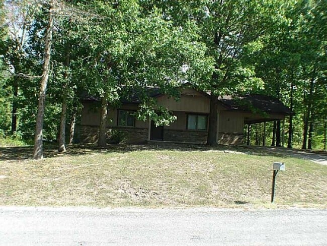 Building Photo - 2 Winters Dr
