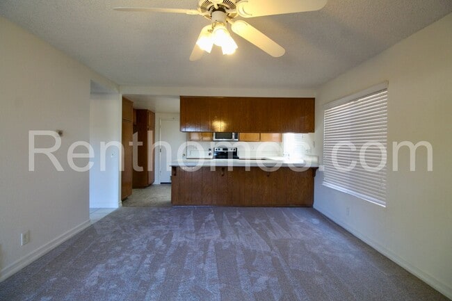 Building Photo - 10808 Red Fern Cir
