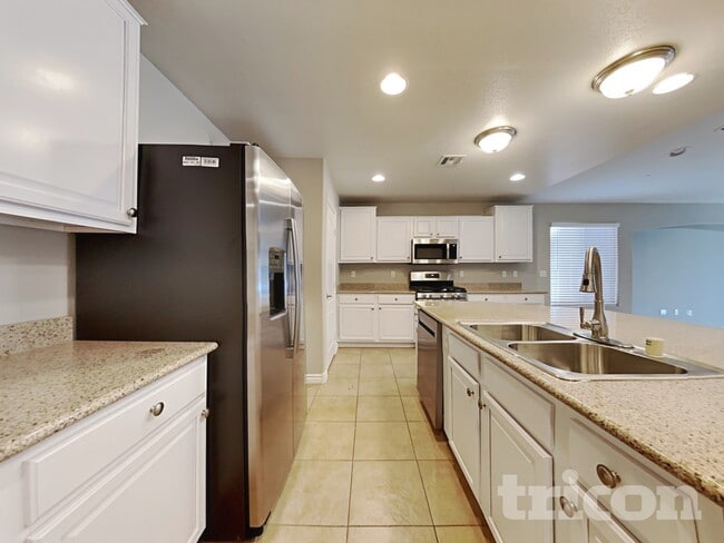 Foto del edificio - 437 Orchid Oasis Ave