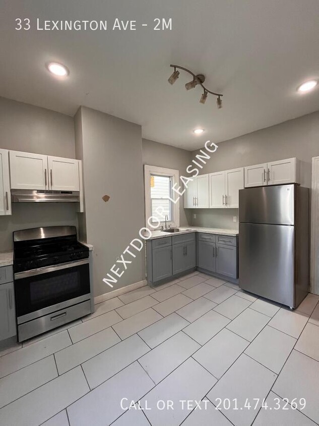 Photo - 33 Lexington Ave-2M