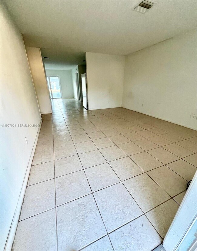 Foto del edificio - 3300 SE Fairmont St