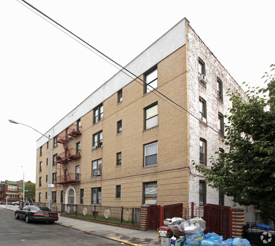 Primary Photo - 1601 W 5th St