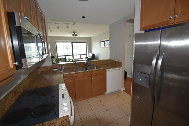 Building Photo - 130 N Garland Ct
