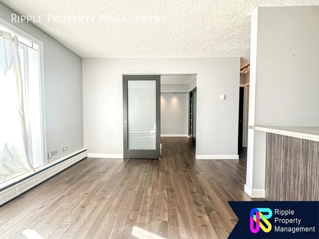 Building Photo - BEAUTIFUL 1 BED 1 BATH APARTMENT WITH WATE...