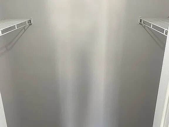 Building Photo - 23 Delavan Ct