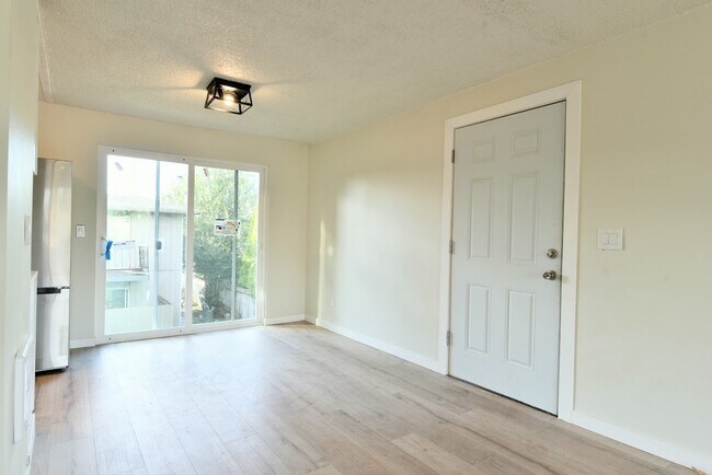 Foto del edificio - 13217 SE Oatfield Rd
