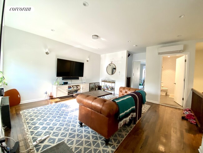 Foto del edificio - 257A Brooklyn Ave