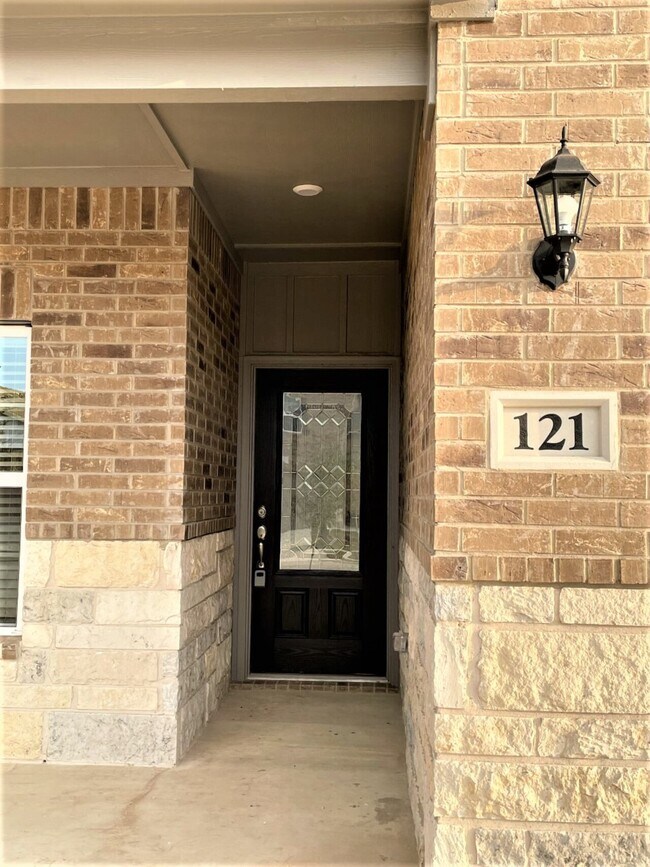 Foto del edificio - 121 Revolution Rd, Liberty Hill, Texas 78642