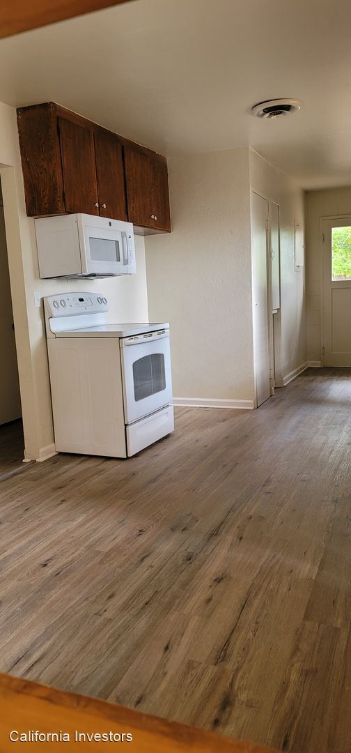 Building Photo - 2 br, 1 bath House - 3083 Caldwell Drive