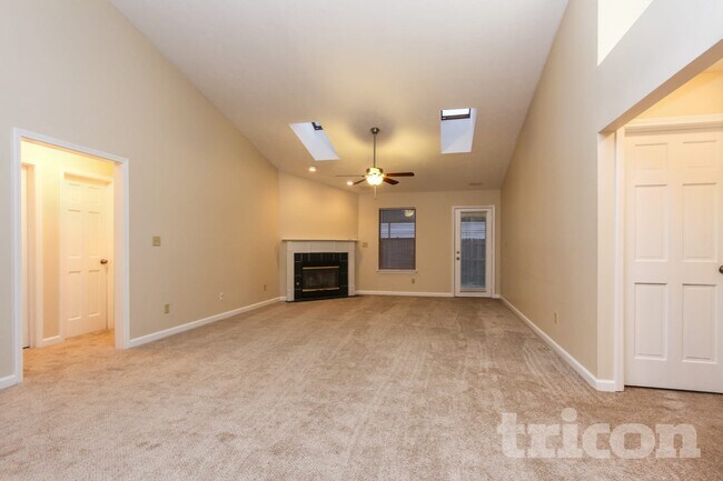 Building Photo - 5706 Nodlehs Ct