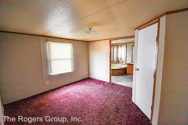 Building Photo - 3 br, 2 bath House - 33 Country Ln