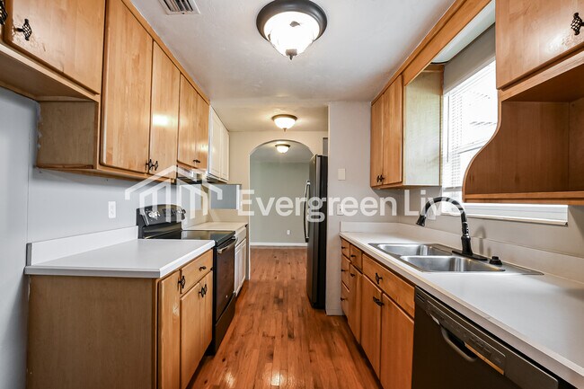 Foto del edificio - 2038 Keyes Ln