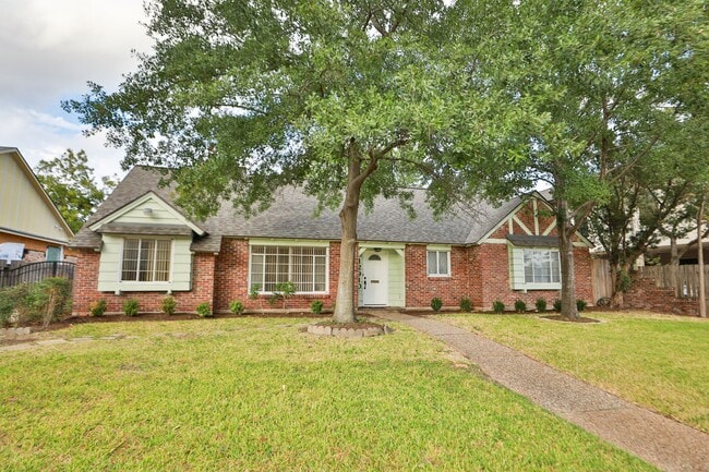 Foto del edificio - 12910 Queensbury Ln