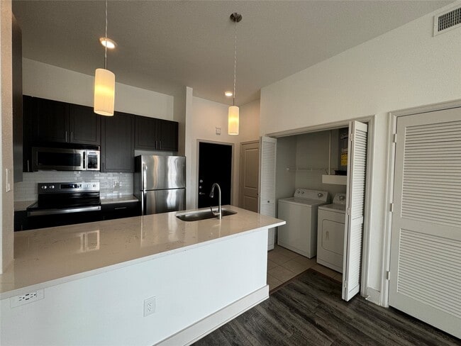 Foto del edificio - 2222 Smith St