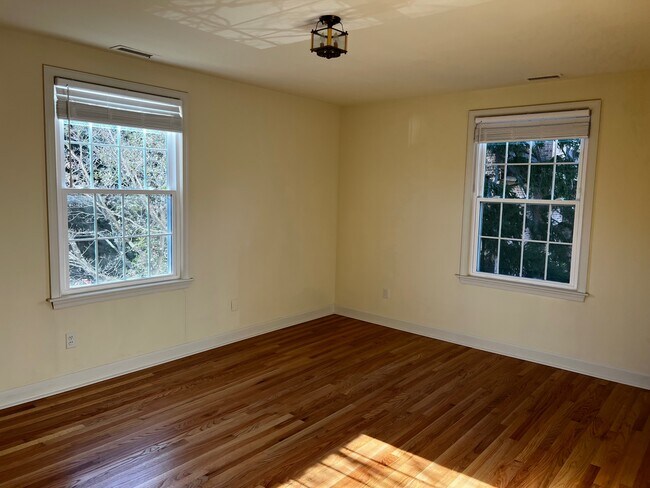 Building Photo - 2940 Rivermont Ave