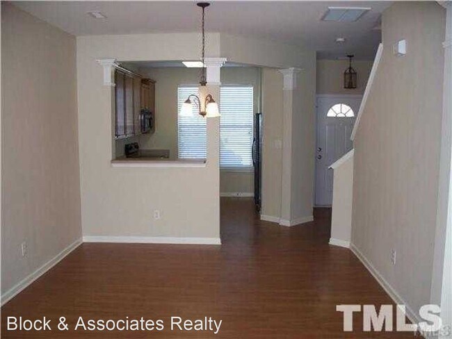 Building Photo - 2 br, 2.5 bath House - 8980 Camden Park