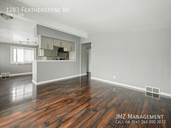 Foto del edificio - 1283 Featherstone Rd