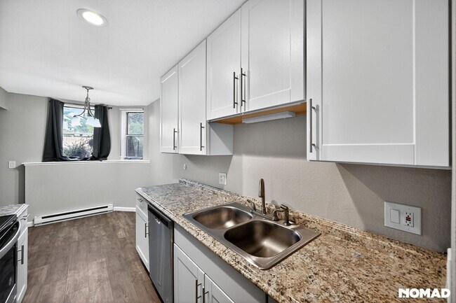 Foto del edificio - 17403 E Mansfield Ave