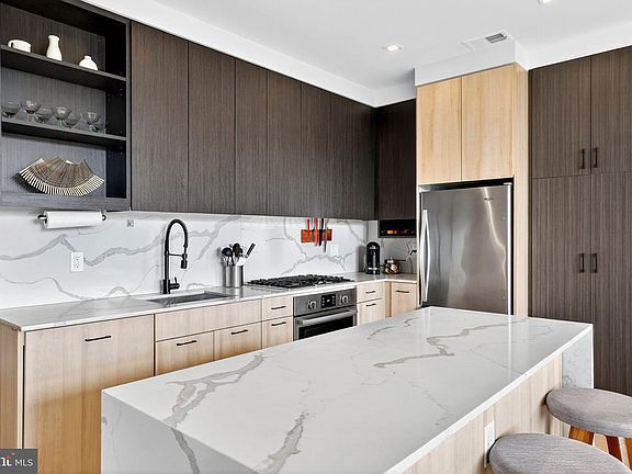 Foto del edificio - 900 11th St SE