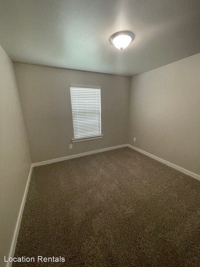 Foto del edificio - 4 br, 2.5 bath House - 4701 126th Street