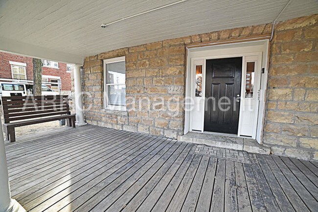 Foto del edificio - 3726 Washington St