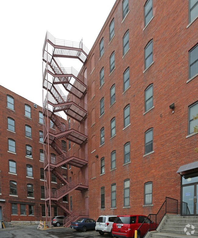 Foto del edificio - Askew Saddlery Building